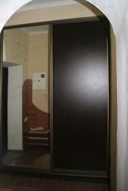 sliding door closet with mirror